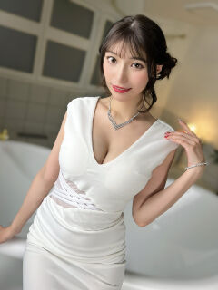 楠エリサ