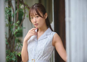 叶月まゆ