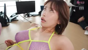 MNGS-060 [无码中文字幕] 跋扈女上司要结婚了 用敏感度1000倍的超强媚药遥控跳蛋调教她 把婚礼搞成绝顶地狱的失禁现场 美園和花