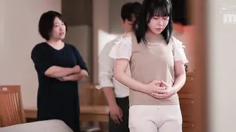 MIAB-557 [中文字幕]与妹妹一同观看AV和缺乏性知识的妹妹一起看AV后，竟导致我在学校里偷偷进行内射实践练习。柏木こなつ