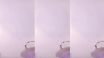 极品美女露乳裸舞福利，边扭腰边揉奶自慰到湿