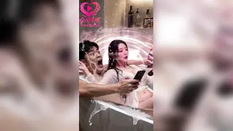 杨贵妃游北京 第1-2集 古代美色与现代欲望的碰撞